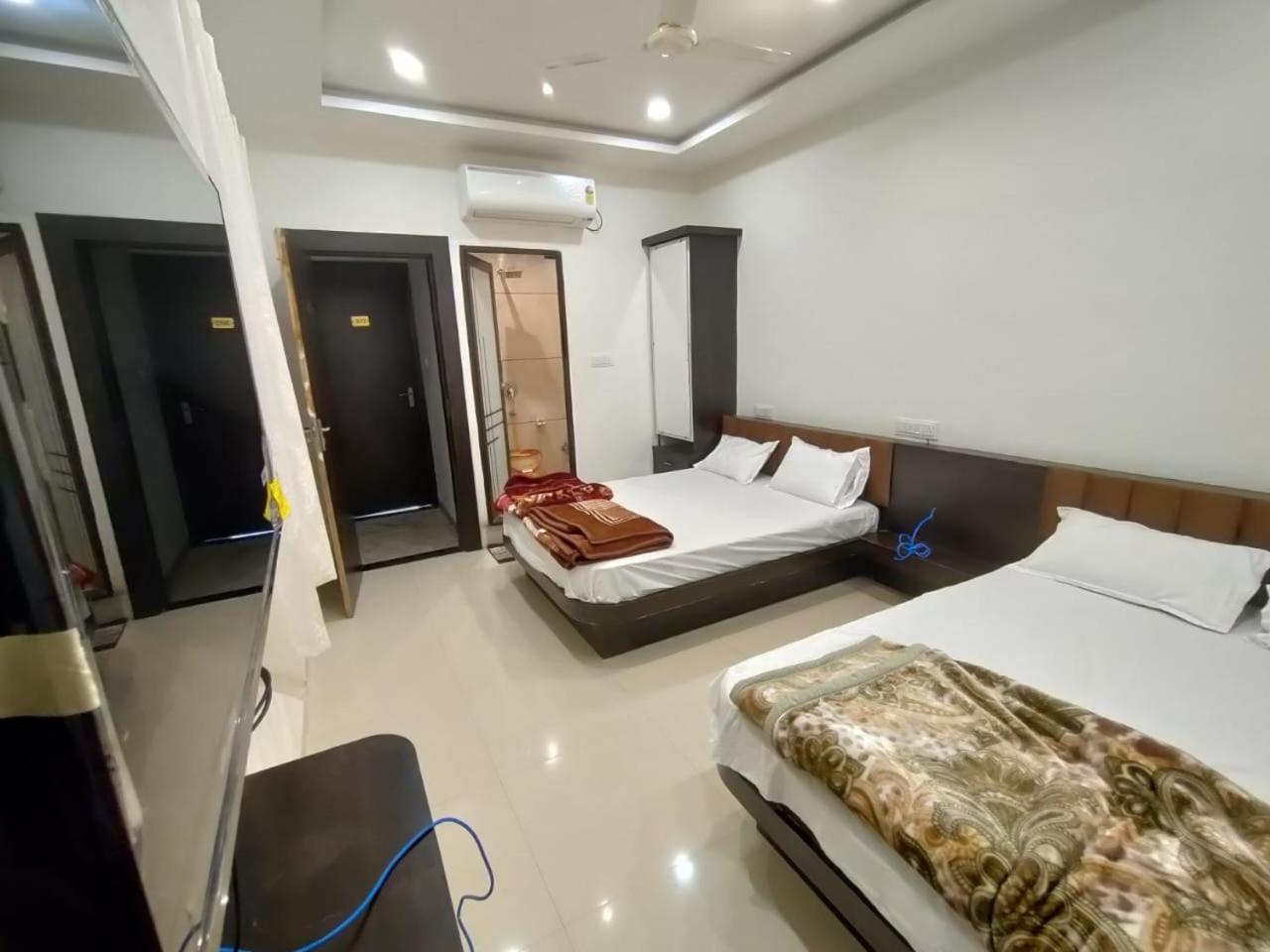 Hotel Jyoti Shree Удджайн Екстер'єр фото