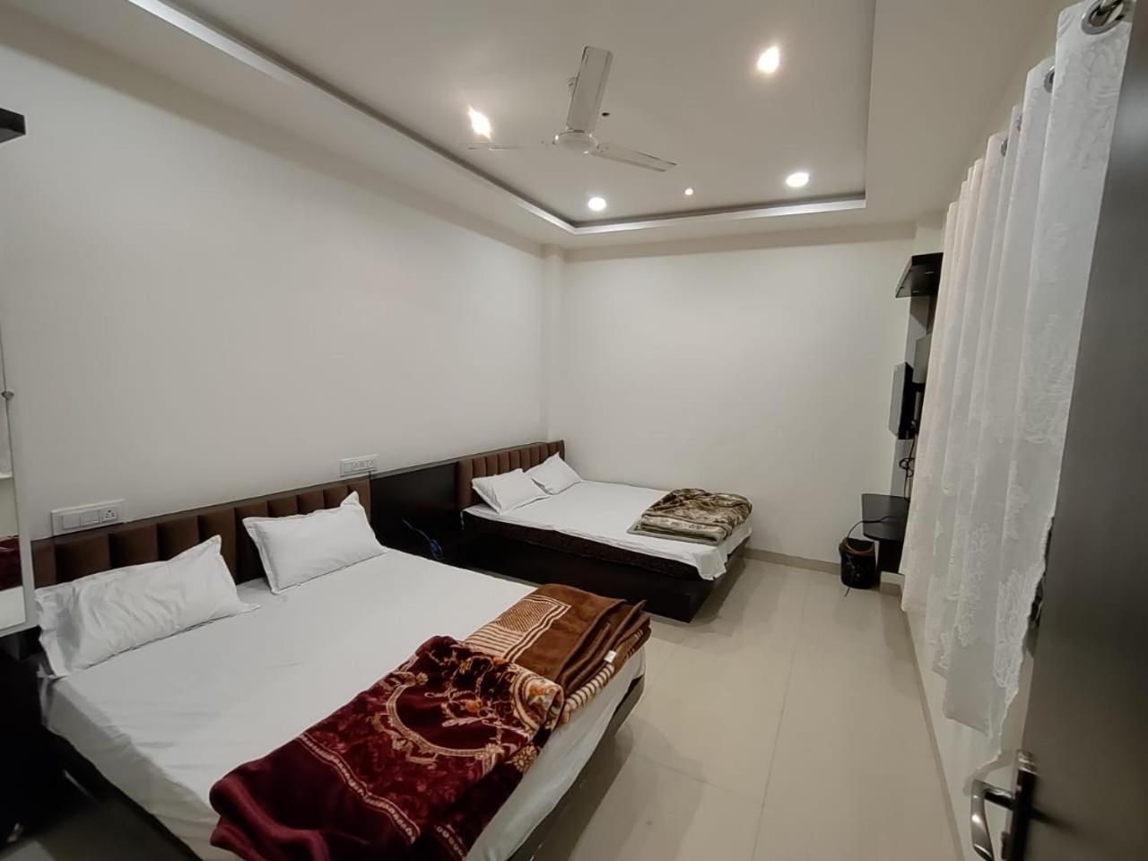 Hotel Jyoti Shree Удджайн Екстер'єр фото